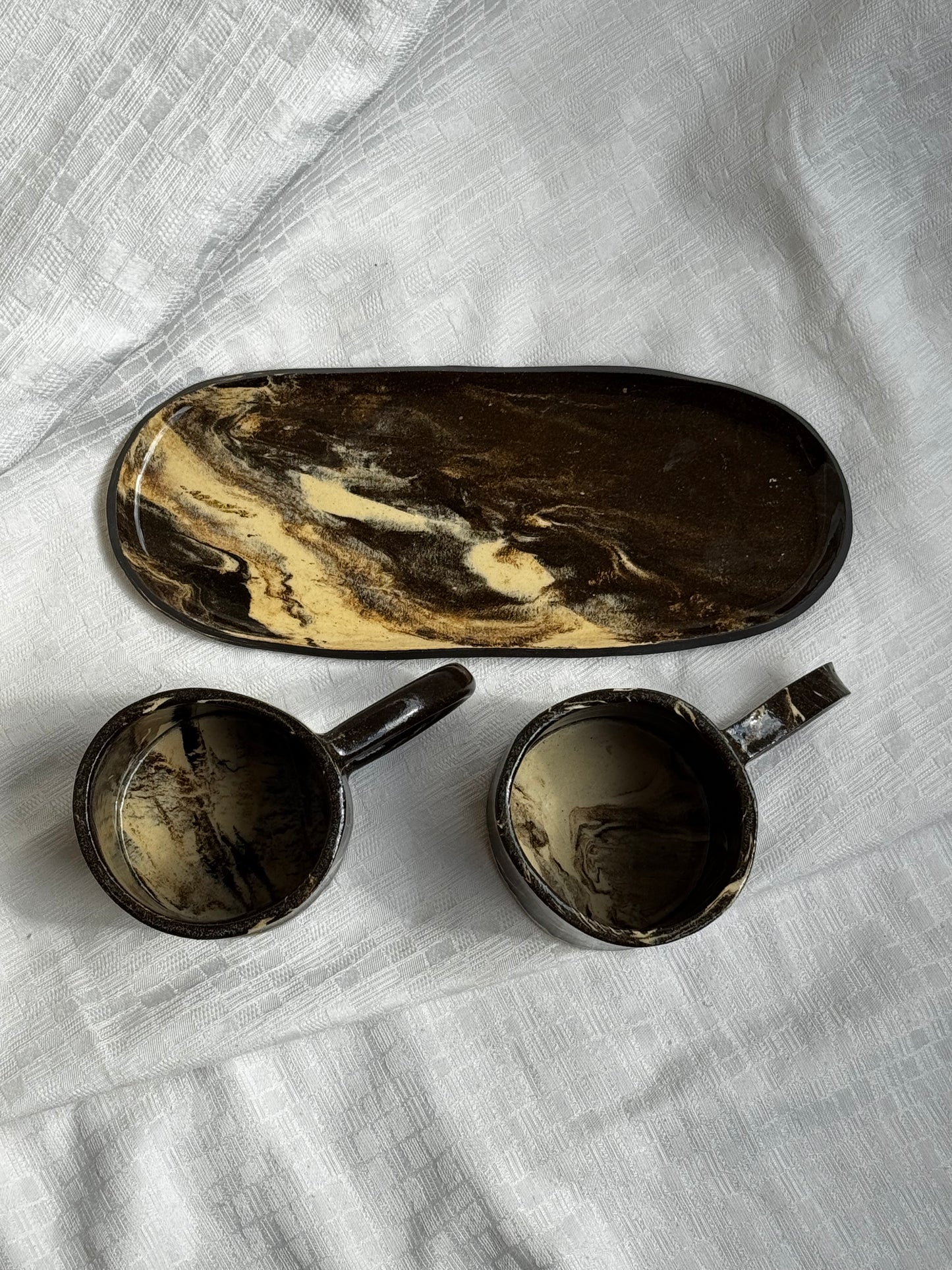 Conjunto 2 canecas e bandeja